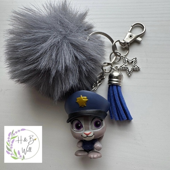 Handmade by me | Disney Doorables | Judy Hopps Zootopia - Picture 1 of 1
